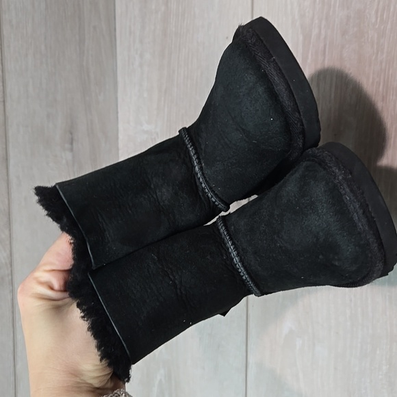 Ugg Australia Women 3280T Bow Back Leather sheepskin boots shoes sz 6 toddler - Picture 4 of 11